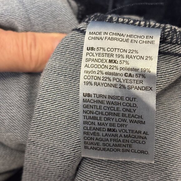 Chicos Deep Blue, Indigo Denim Button-Front Jacket With Pockets Chicos Size 4 - Picture 11 of 11